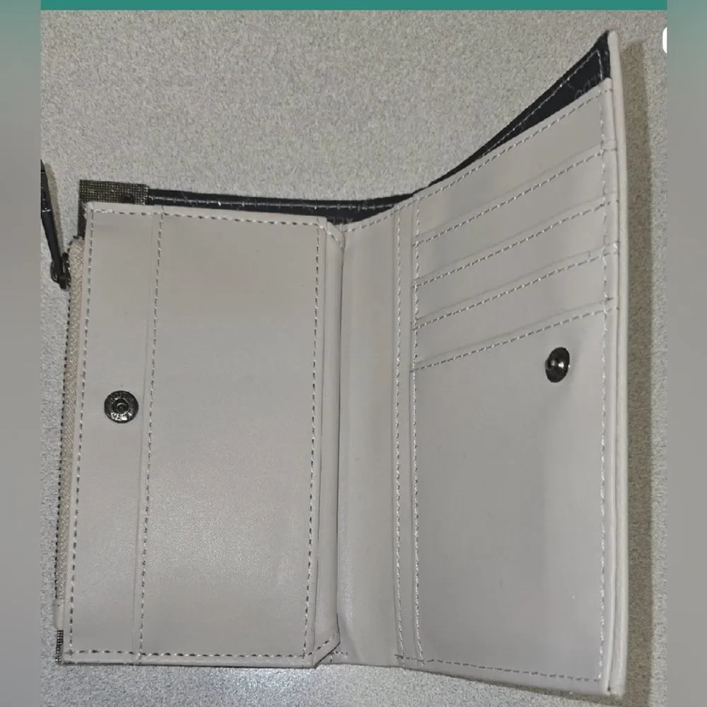 *Aldo* Light Gray Wallet with Black Corners EUC